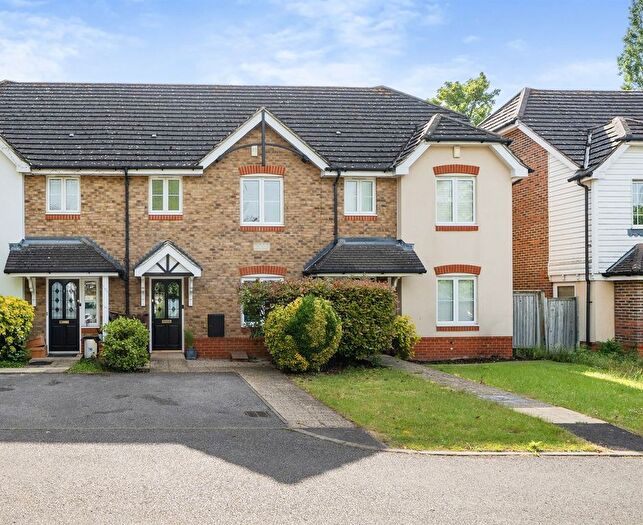 3 Bedroom Terraced House For Sale In Beechfield Place, Maidenhead, SL6