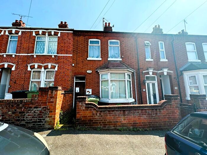 2 Bedroom Flat For Sale In North Street, Wellingborough, NN8