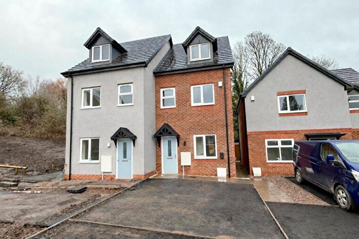 3 Bedroom Semi Detached House For Sale In Foxglove Close, Stourport-on-Severn, Worcestershire, DY13