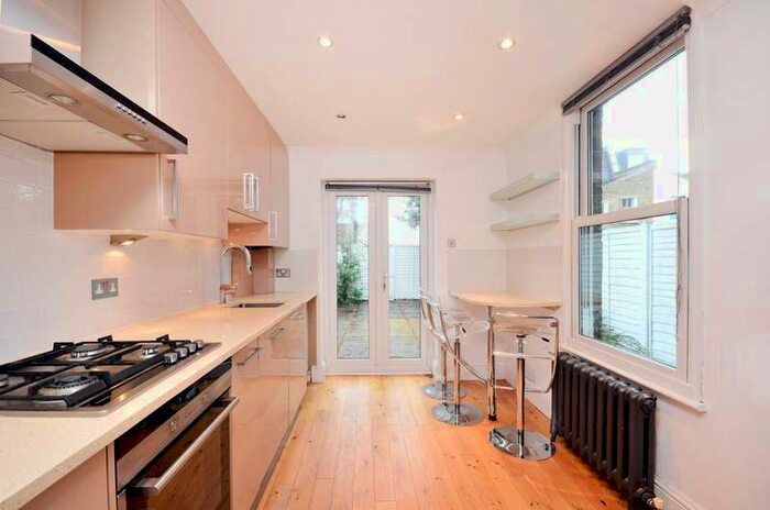 3 Bedroom House To Rent In Trevor Road, Wimbledon, SW19