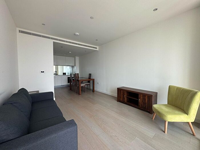 1 Bedroom Flat To Rent In Skygardens, Wandsworth Road, London, SW8