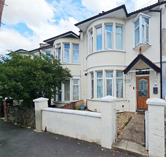 4 Bedroom Terraced House For Sale In Beedell Avenue, Westcliff On Sea, Westcliff On Sea, SS0