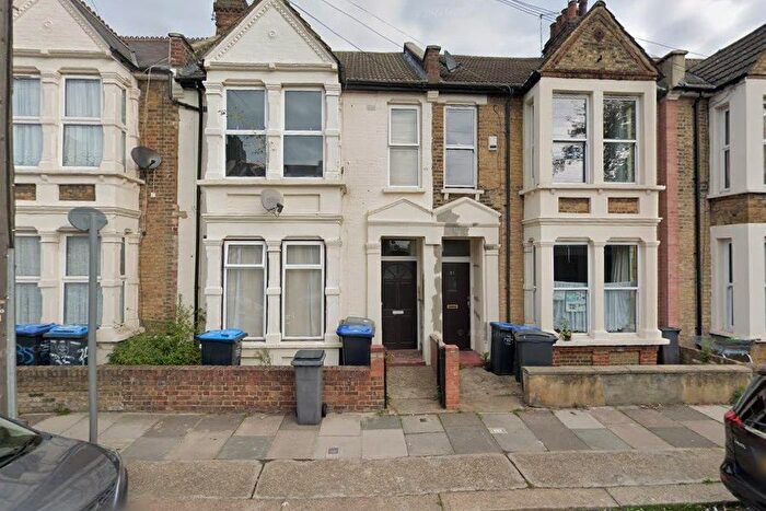 2 Bedroom Flat To Rent In Harley Road, London, NW10