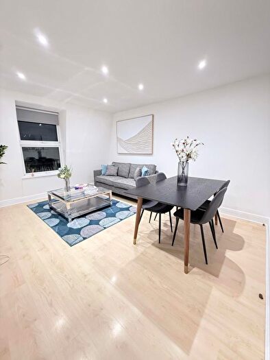 2 Bedroom Flat To Rent In Boston Place, London, NW1