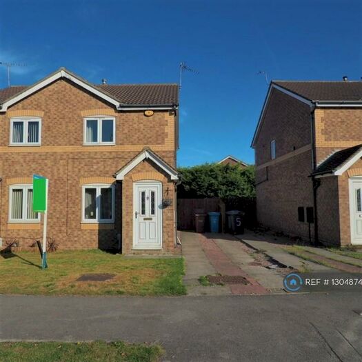2 Bedroom Semi-Detached House To Rent In Camilla Close, Hull, HU9