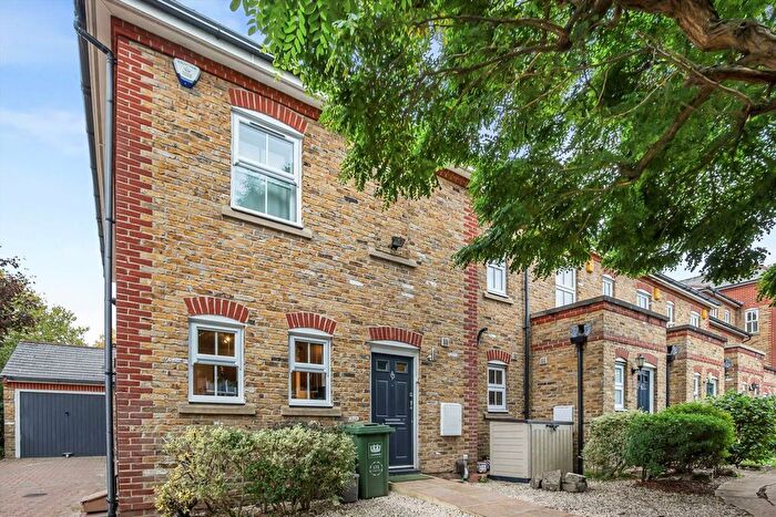 3 Bedroom Terraced House To Rent In George Lane, Lewisham, SE13