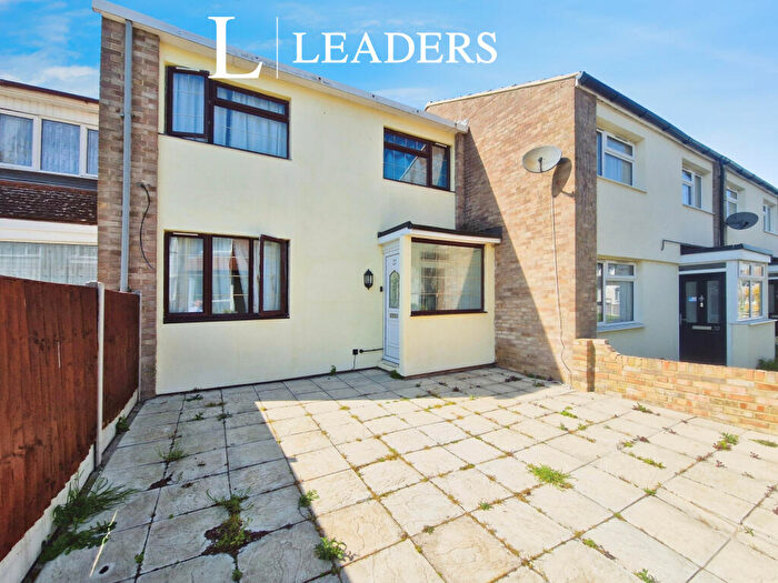 1 Bedroom Terraced House To Rent In The Willows, Basildon, SS13