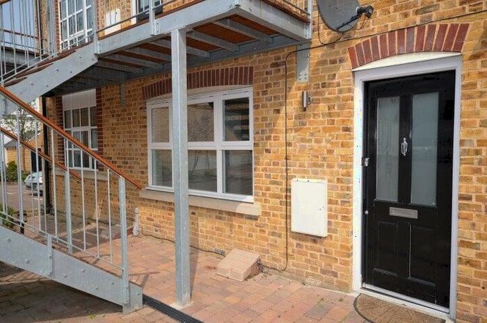 2 Bedroom Apartment To Rent In Anchor Street - Online Enquiries Only -, Chelmsford, CM2