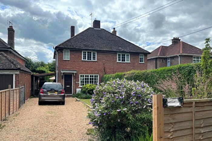 3 Bedroom Semi-Detached House For Sale In Greenlands Lane, Prestwood, Great Missenden, Buckinghamshire, HP16