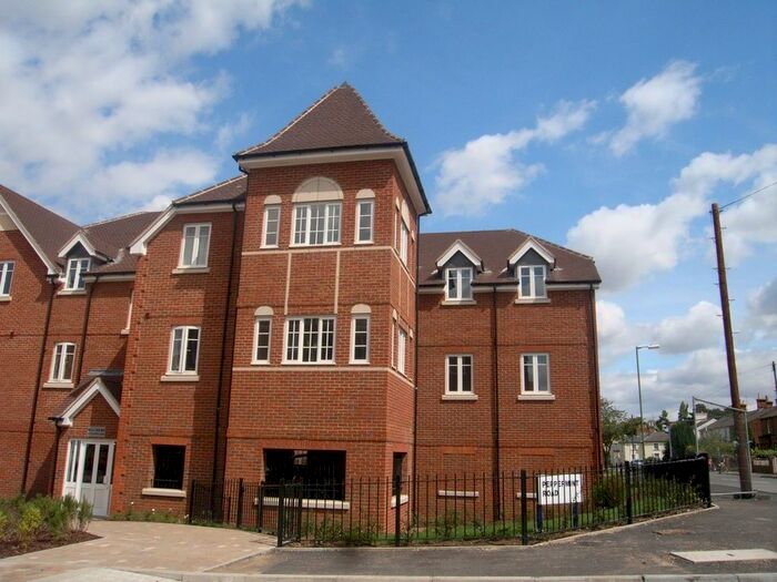 2 Bedroom Flat To Rent In Peppermint Road, Hitchin, SG5