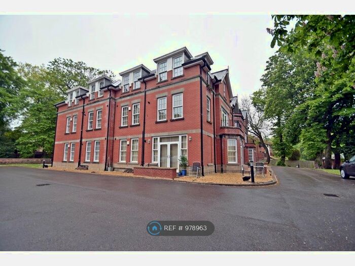 2 Bedroom Flat To Rent In Lever House, Bolton, BL1