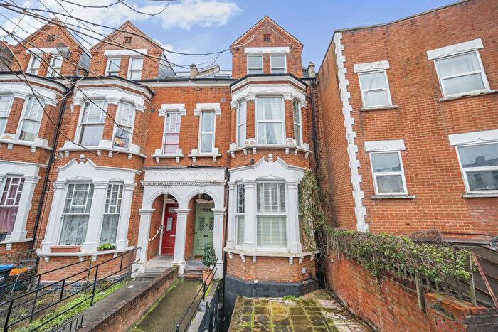 2 Bedroom Flat For Sale In Callcott Road, Queens Park, London, NW6