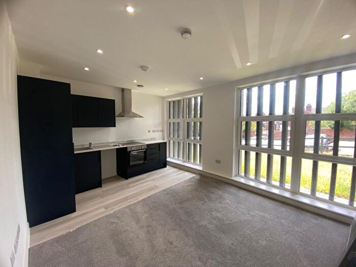 2 Bedroom Apartment To Rent In Knightsbridge Court, West Bars, S40