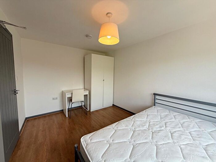 1 Bedroom House To Rent In *House Share* Honeywood Drive, Nottingham, NG3