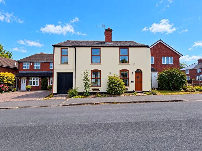 4 Bedroom Detached House For Sale In Chapel Street, Halesowen, B63