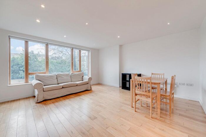 2 Bedroom Flat To Rent In - York Way, Hillmarton Conservation Area, N7