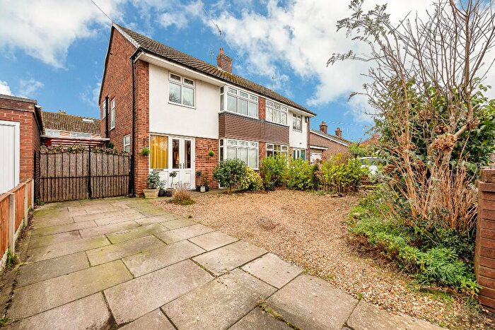 3 Bedroom Semi-Detached House For Sale In Mill Lane, Burscough, L40