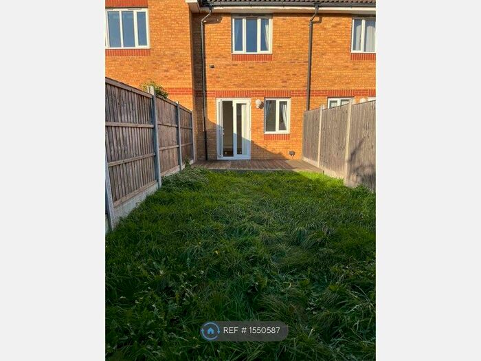 2 Bedroom Terraced House To Rent In Foxglove Road, Rush Green, Romford, RM7