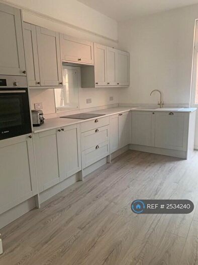 5 Bedroom Terraced House To Rent In Tiverton, Tiverton, EX16