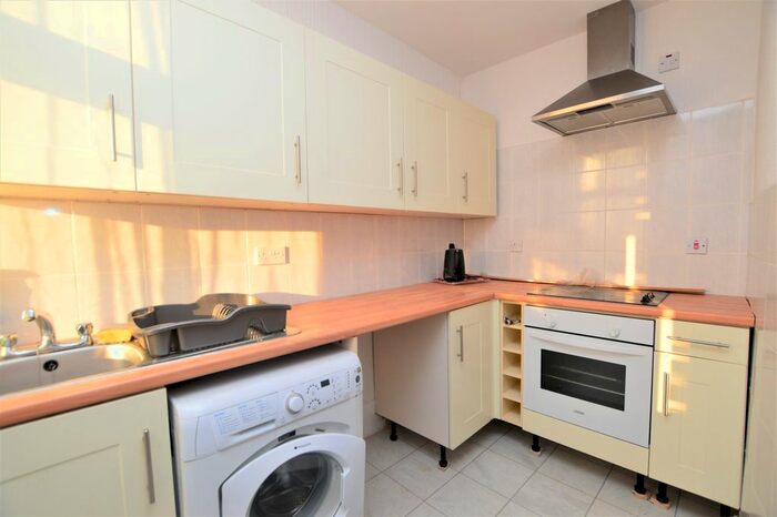 2 Bedroom Flat To Rent In Margate Road, Ramsgate CT12