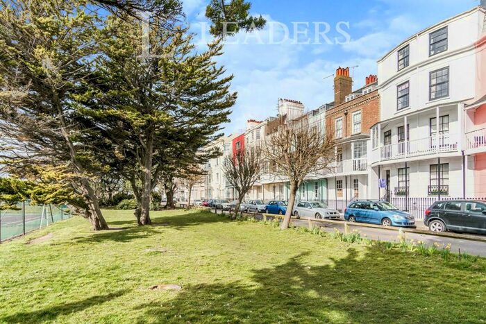 1 Bedroom Flat To Rent In Conservation Area Of South Terrace, Littlehampton, BN17