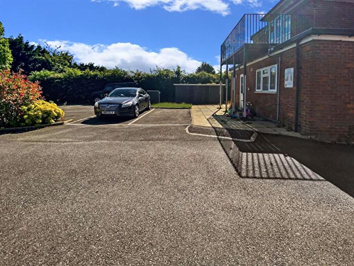 1 Bedroom Apartment To Rent In Marlow Road, High Wycombe, HP11