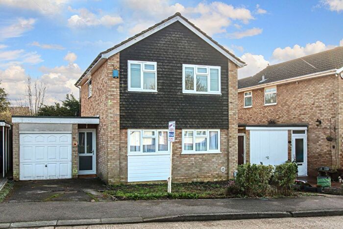 3 Bedroom Detached House For Sale In Tannsmore Close, Hemel Hempstead, HP2