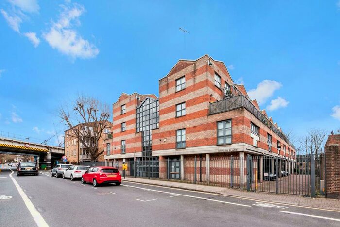 Studio To Rent In Bruges Place, Camden, NW1