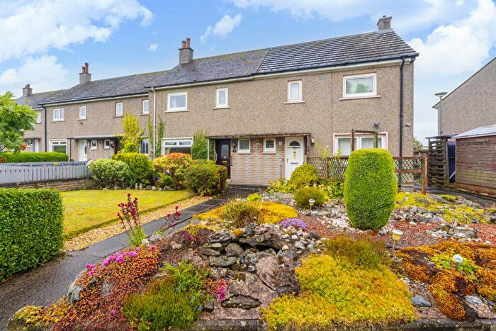 2 Bedroom Terraced House For Sale In Kingswood Road, Bishopton, PA7