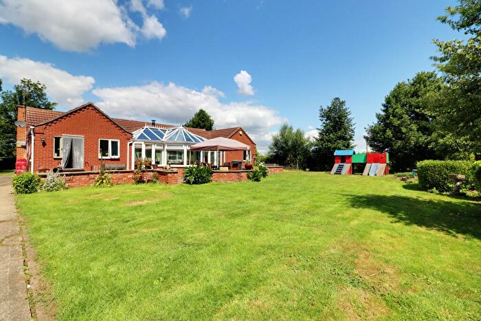 3 Bedroom Bungalow For Sale In Blackdykes, Kelfield, Epworth, DN9