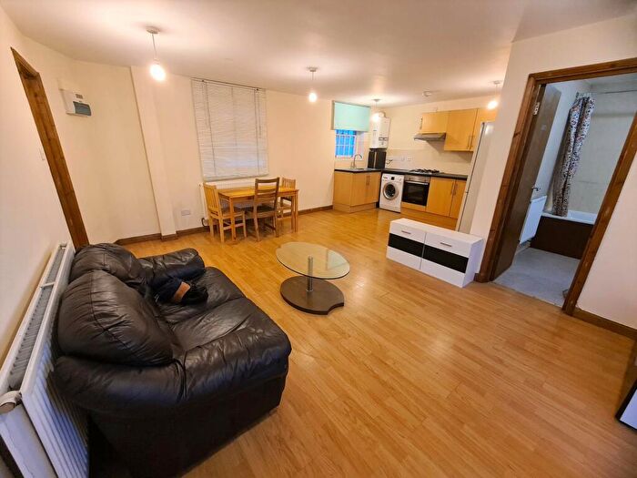 1 Bedroom Apartment To Rent In London Road, - London Road, Forest Hill, SE23
