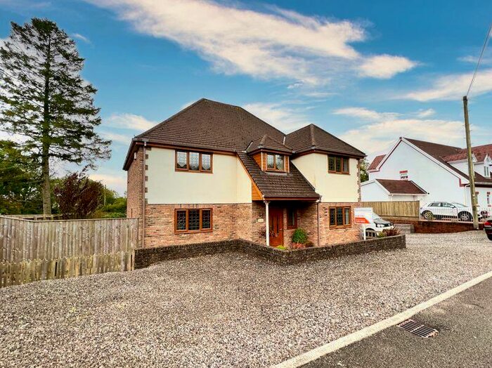 4 Bedroom Detached House For Sale In Ty Llys High Street, Bridgend, CF35
