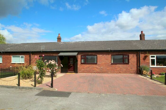3 Bedroom Bungalow To Rent In The Rowans, Wetherby, West Yorkshire, LS22
