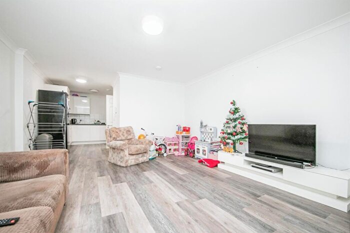 1 Bedroom Apartment For Sale In Eld Lane, Colchester, CO1