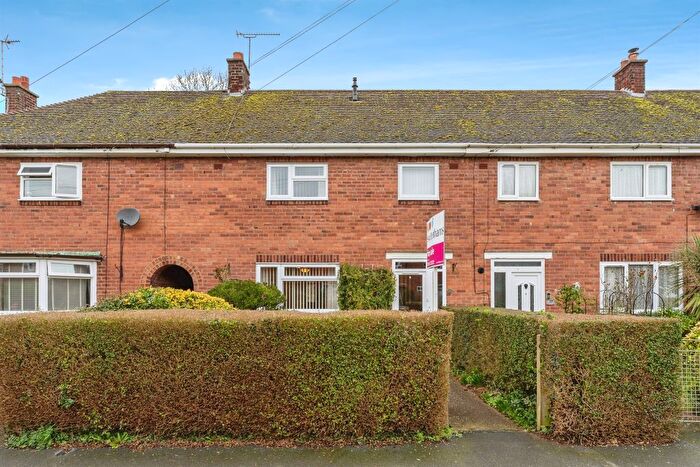 3 Bedroom Terraced House For Sale In Rake Way, Saughall, Chester, CH1