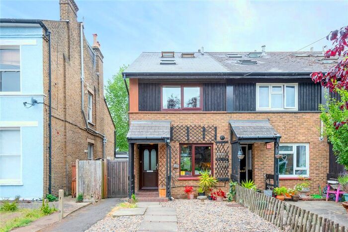 4 Bedroom Detached House To Rent In Sunderland Road, London, SE23