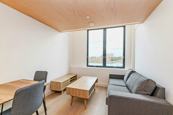 1 Bedroom Apartment To Rent In Sky Gardens, Spinners Way, Manchester, M15