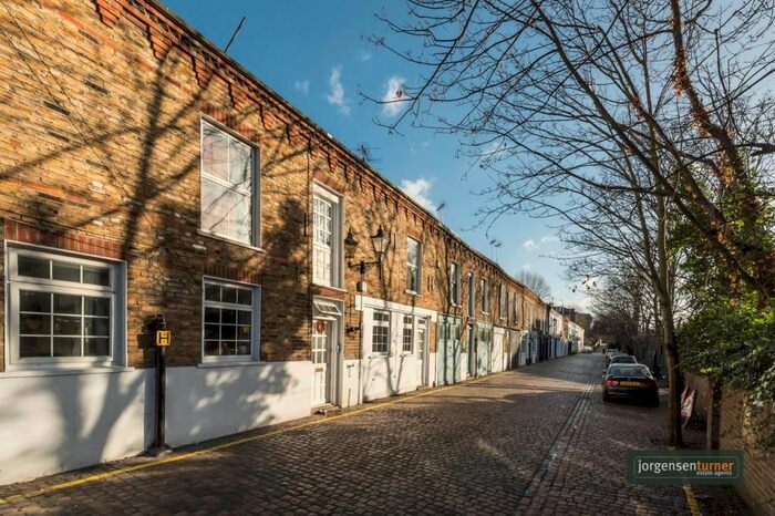 2 Bedroom Flat To Rent In Hansard Mews, Brook Green, London, W14