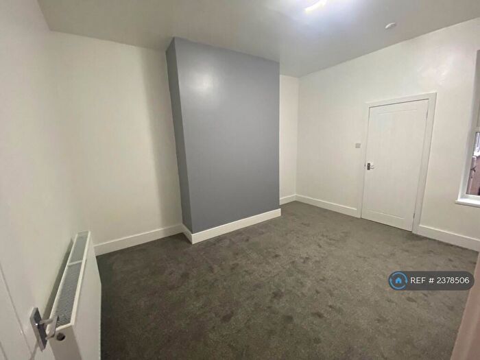 2 Bedroom Flat To Rent In Brinkburn Street, South Shields, NE34