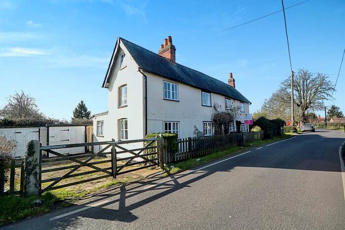 4 Bedroom Cottage For Sale In Larks Lane, Broads Green, Great Waltham, Chelmsford, CM3