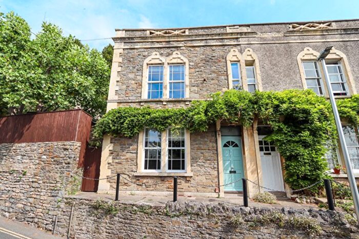 4 Bedroom Semi-Detached House For Sale In Highdale Road, Clevedon, BS21