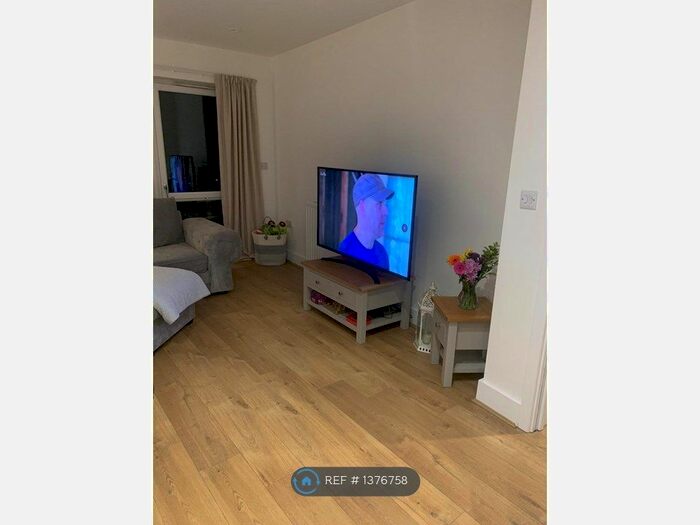 1 Bedroom Flat To Rent In Centenary Plaza, Southampton, SO19