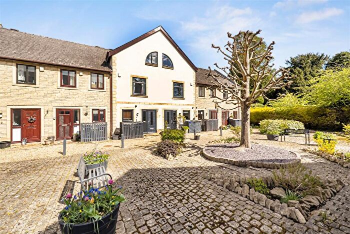 4 Bedroom Terraced House For Sale In Oldbury Prior, Calne, SN11