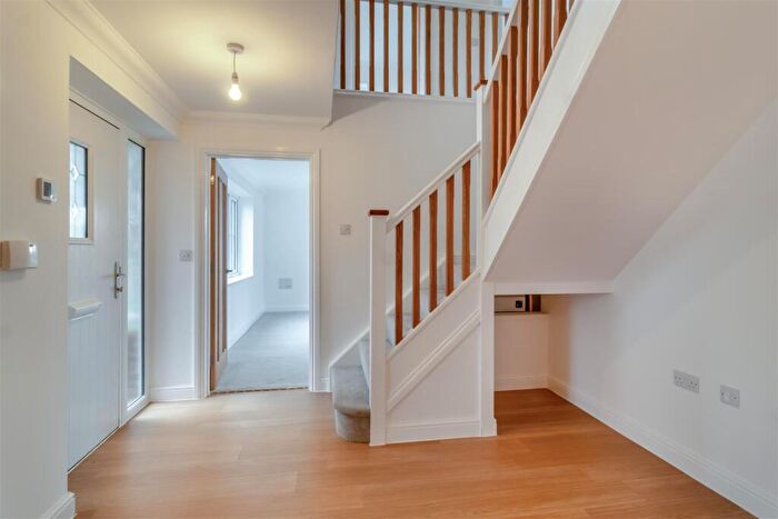 4 Bedroom Detached House For Sale In Rectory Gardens, Worlingham, NR34