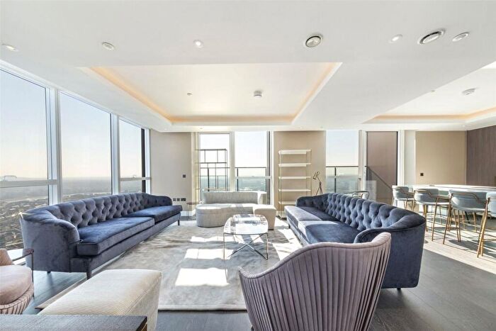 3 Bedroom Flat To Rent In Maine Tower, Canary Wharf, London, E14