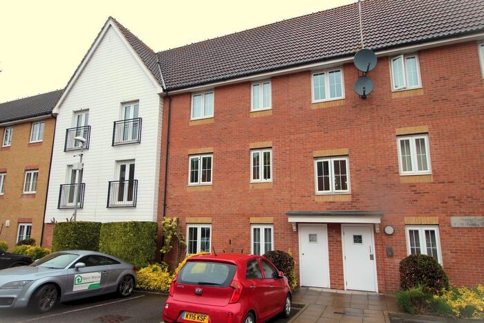 2 Bedroom Flat To Rent In East Road, Harlow, CM20
