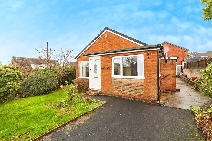 2 Bedroom Detached Bungalow For Sale In Creskeld Way, Allerton, Bradford, BD15