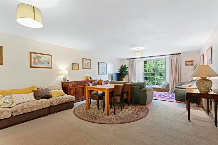 2 Bedroom Flat For Sale In Easter Shian, Cargill, PH2