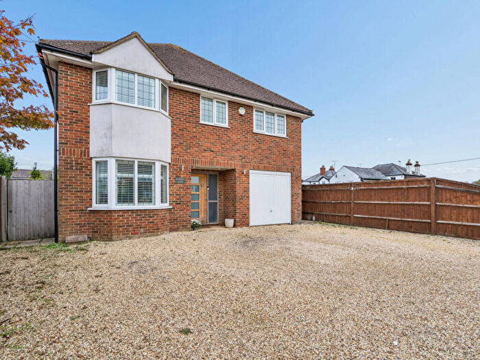 4 Bedroom Detached House For Sale In Rushmoor Avenue, Hazlemere, HP15