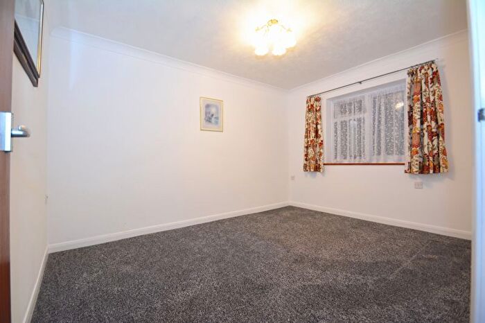 1 Bedroom Flat For Sale In Canterbury Road, Sittingbourne, ME10